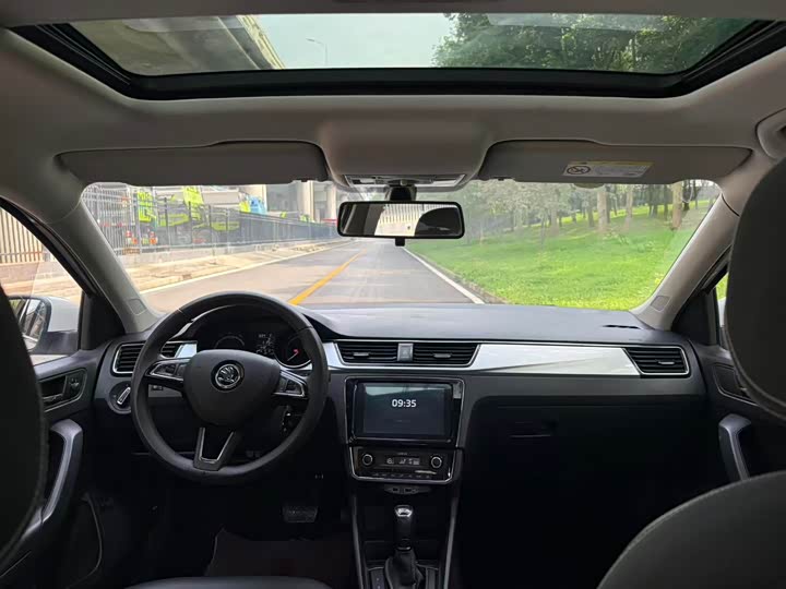 Skoda Rapid, 2021 — фото 8 из 9