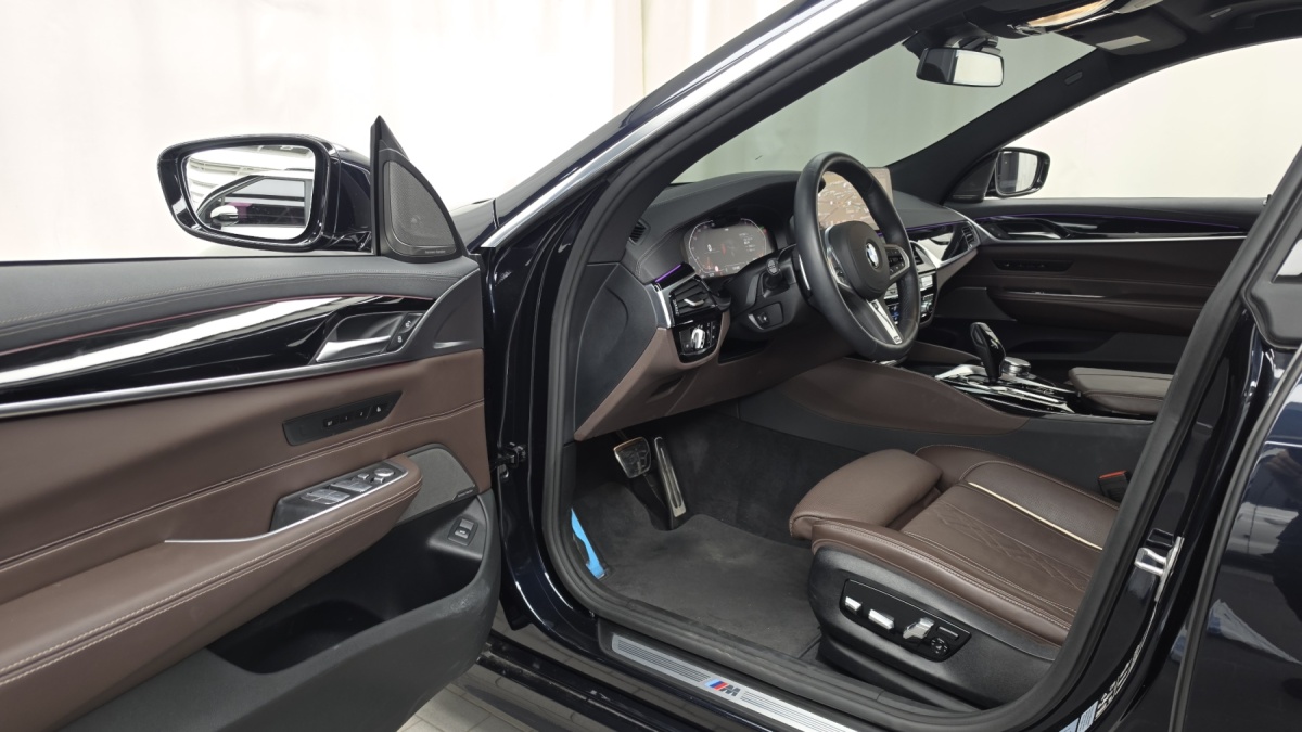 BMW Gran Turismo, 2024 — фото 9 из 12