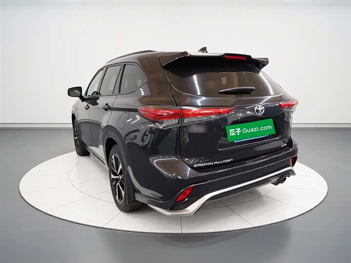 Toyota Crown Kluger, 2022 — фото 5 из 9