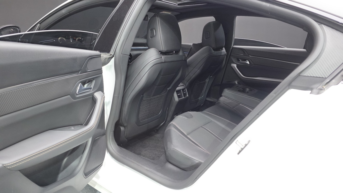 Peugeot 508, 2022 — фото 12 из 12