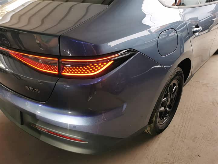 BYD Seal 05 DM-i Hybrid, 2026 — фото 8 из 9