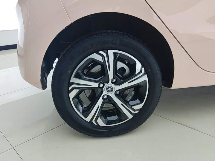 Changan BenBen E-Star, 2023 — фото 6 из 9