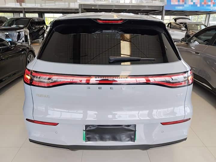 Geely Galaxy E5, 2025 — фото 6 из 9