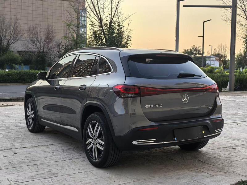 Mercedes-Benz EQA, 2023 — фото 4 из 11