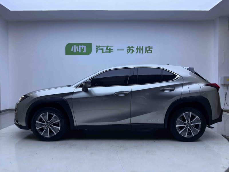 Lexus UX Hybrid, 2022 — фото 4 из 12