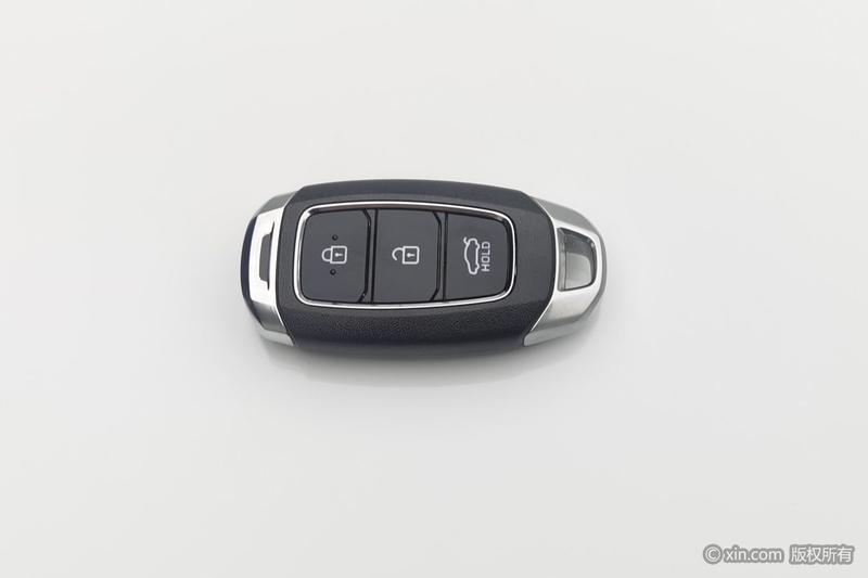 Hyundai Elantra N line, 2025 — фото 7 из 12