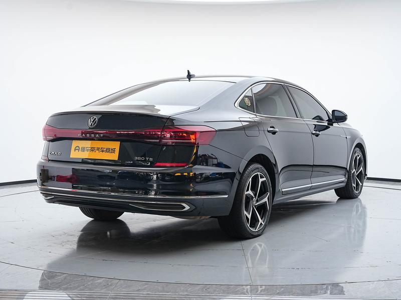 Volkswagen Passat, 2023 — фото 7 из 12