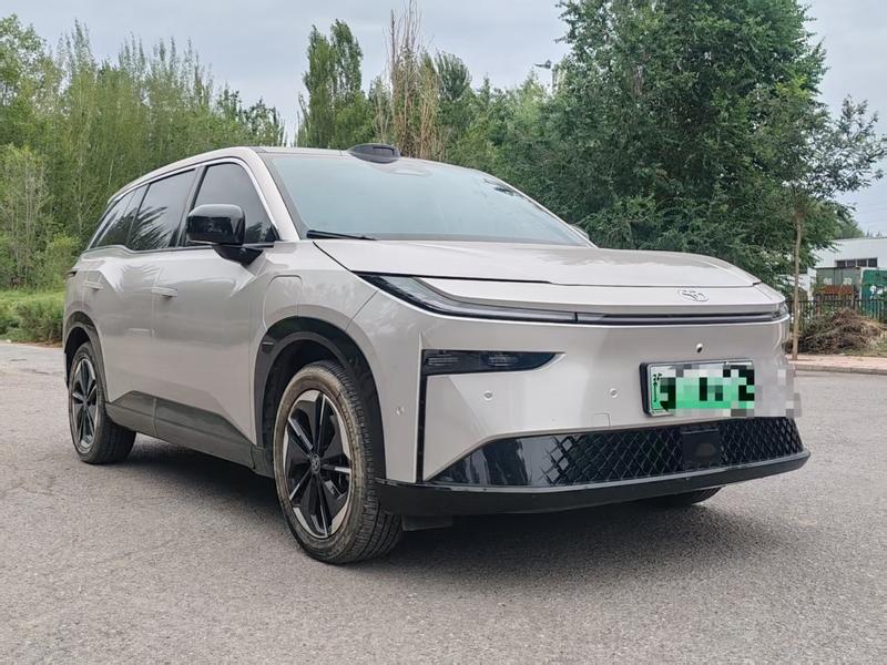 Toyota bZ3X, 2025 — фото 3 из 10