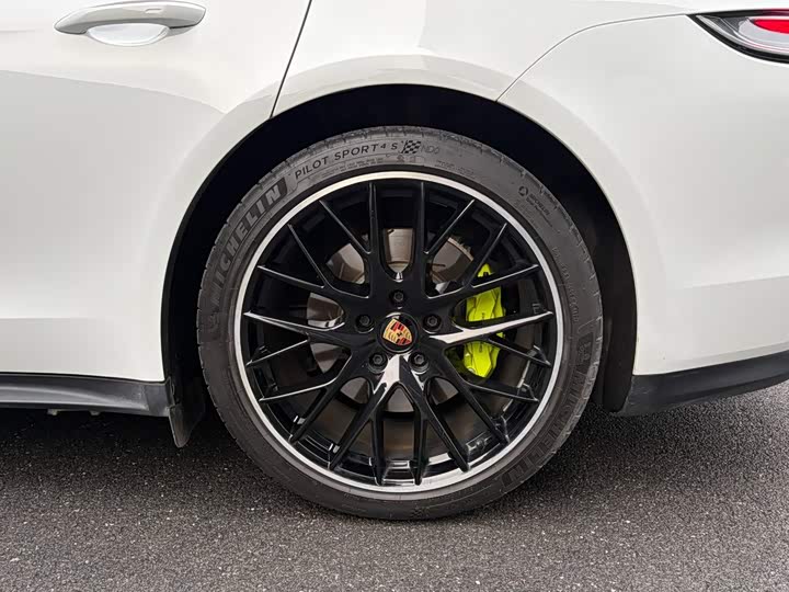 Porsche Panamera Hybrid, 2023 — фото 5 из 9