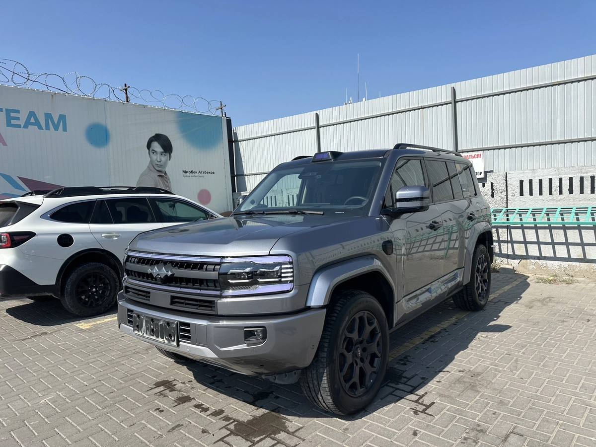 BYD Fangchengbao Leopard 5, 2025