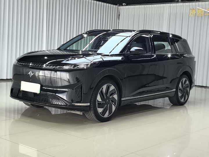 Dongfeng Yipai eπ 008, 2024 — купить в Москве под ключ