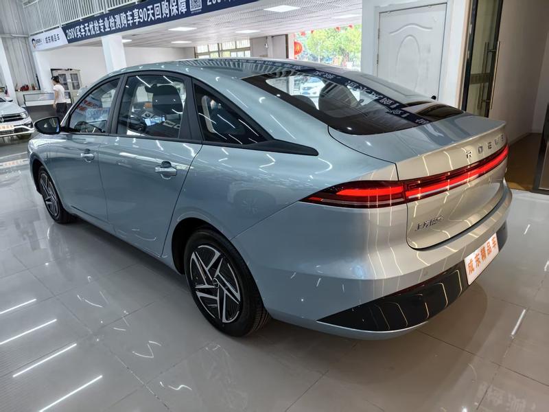 Roewe D6, 2026 — фото 4 из 11