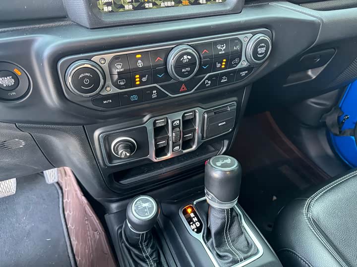 Jeep Wrangler Hybrid, 2022 — фото 9 из 12
