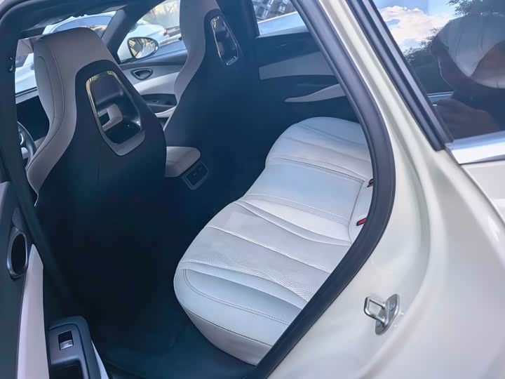 BYD Seal 06 Hybrid/EV, 2024 — фото 4 из 9