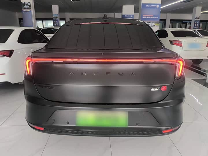 BAIC Arcfox Alpha S, 2025 — фото 6 из 9