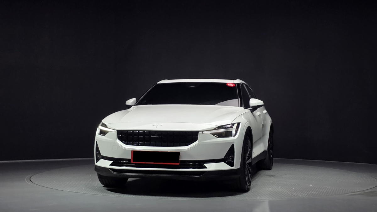 Polestar 2, 2022 — фото 3 из 12