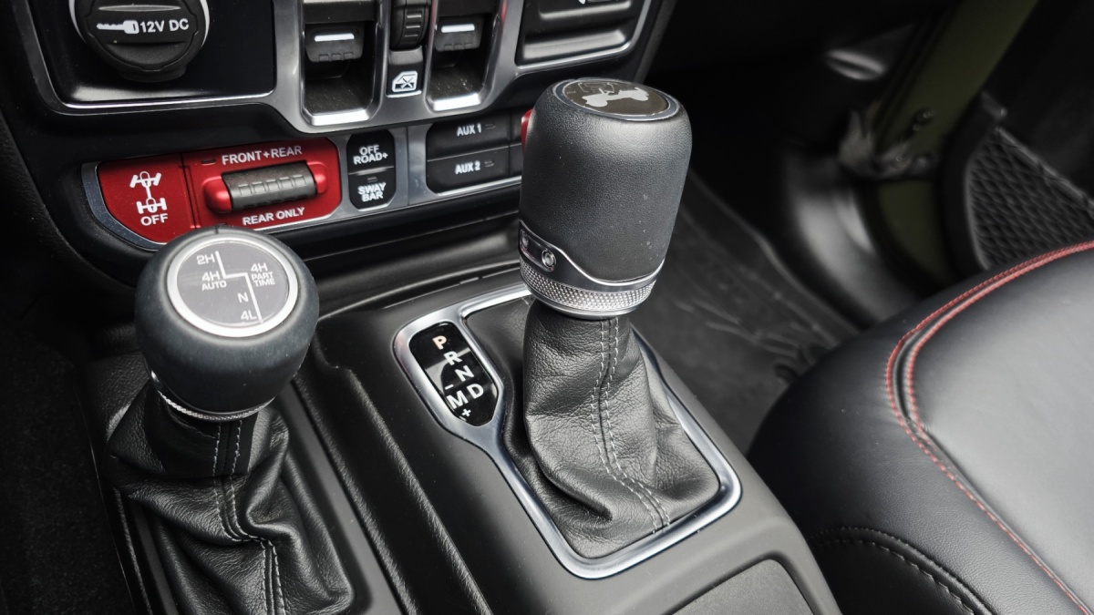 Jeep Wrangler, 2024 — фото 8 из 12
