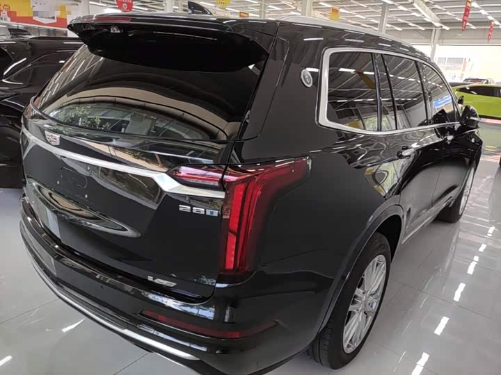 Cadillac XT6, 2023 — фото 7 из 9