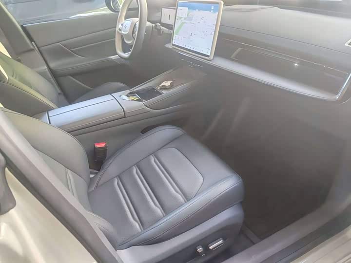 Dongfeng Yipai eπ 007, 2024 — фото 8 из 9