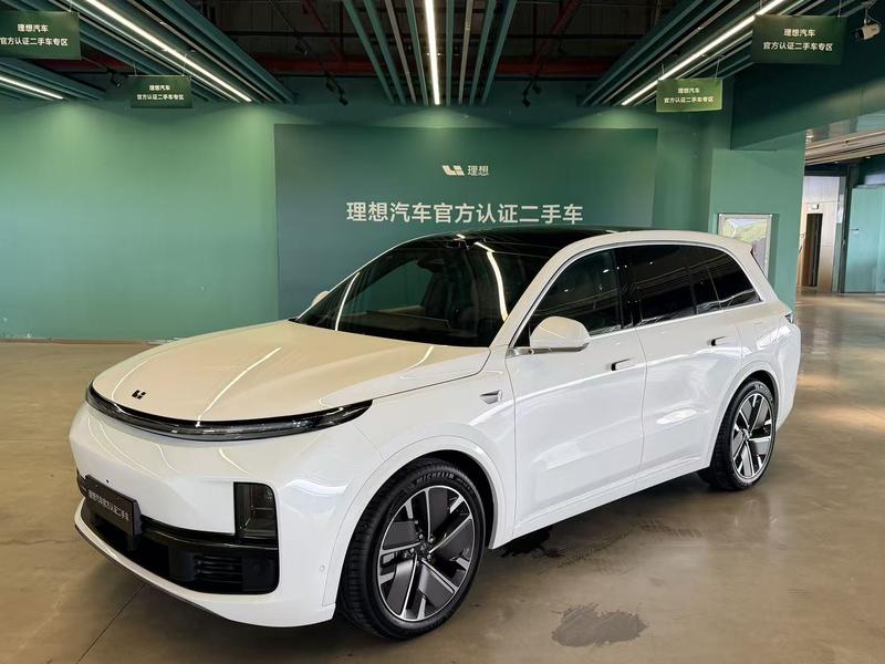 LiXiang L8, 2025 — купить в Санкт-Петербурге под ключ