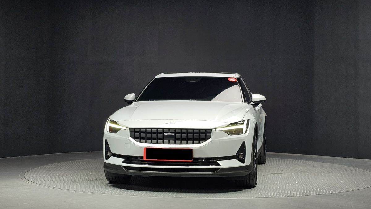 Polestar 2, 2022 — фото 3 из 12