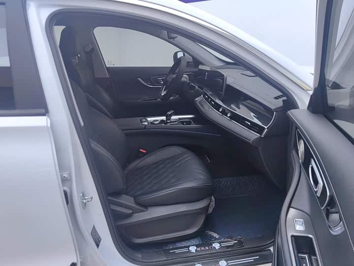 Chery Tiggo 7 Plus Hybrid, 2023 — фото 8 из 9