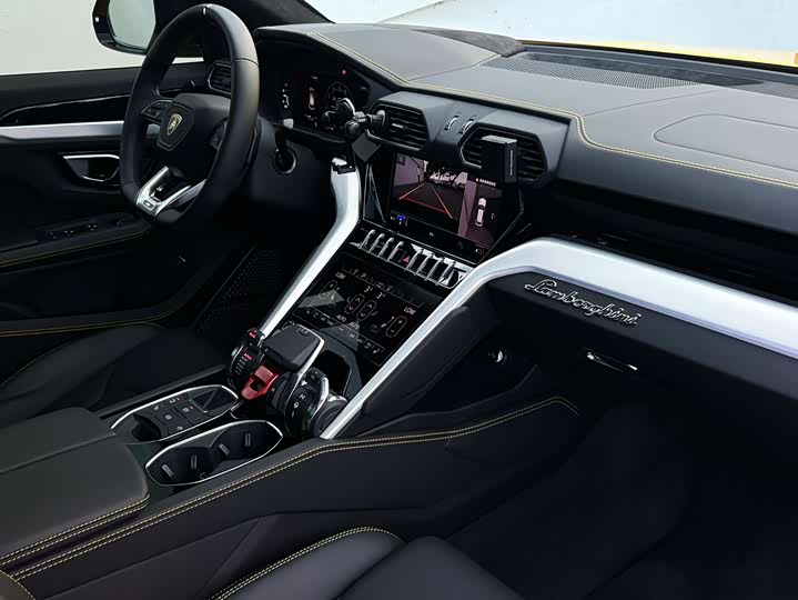 Lamborghini Urus, 2023 — фото 9 из 9