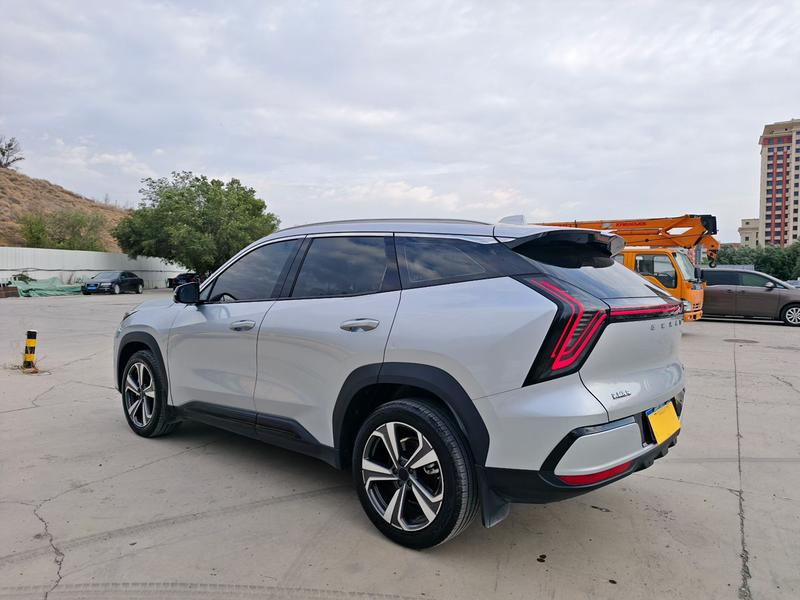 Geely Atlas L, 2025 — фото 4 из 10