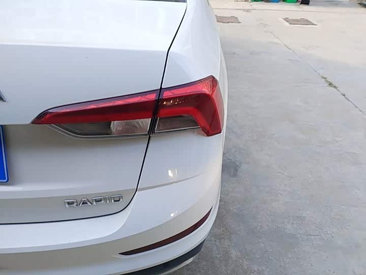 Skoda Rapid, 2022 — фото 8 из 9