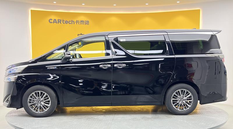 Toyota Vellfire, 2022 — фото 3 из 12