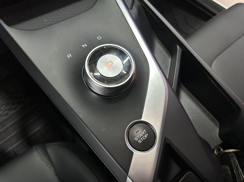 Geely Geometry A, 2023 — фото 7 из 10