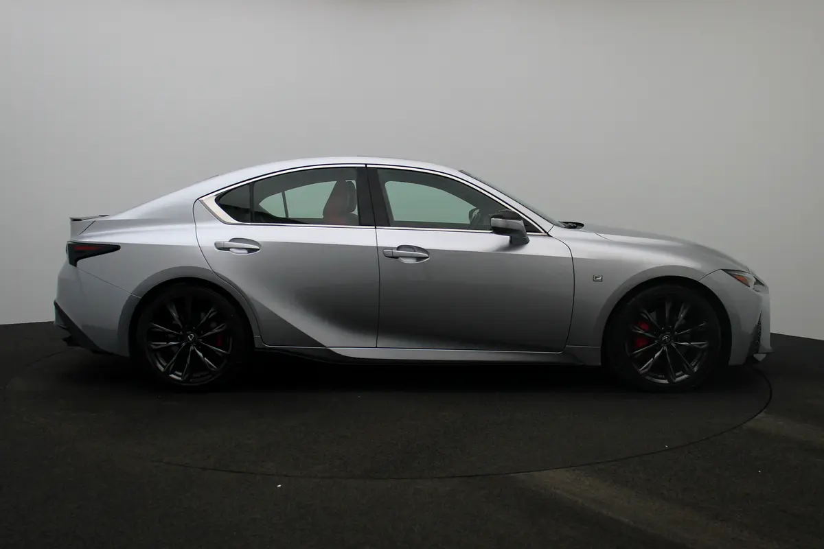Lexus IS-Series, 2023 — фото 4 из 10
