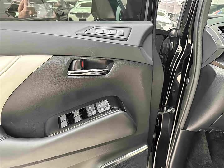 Lexus LM, 2021 — фото 9 из 9