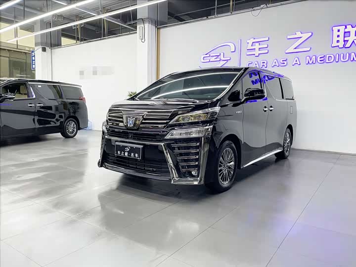 Toyota Vellfire, 2022 — купить в Ульяновске под ключ
