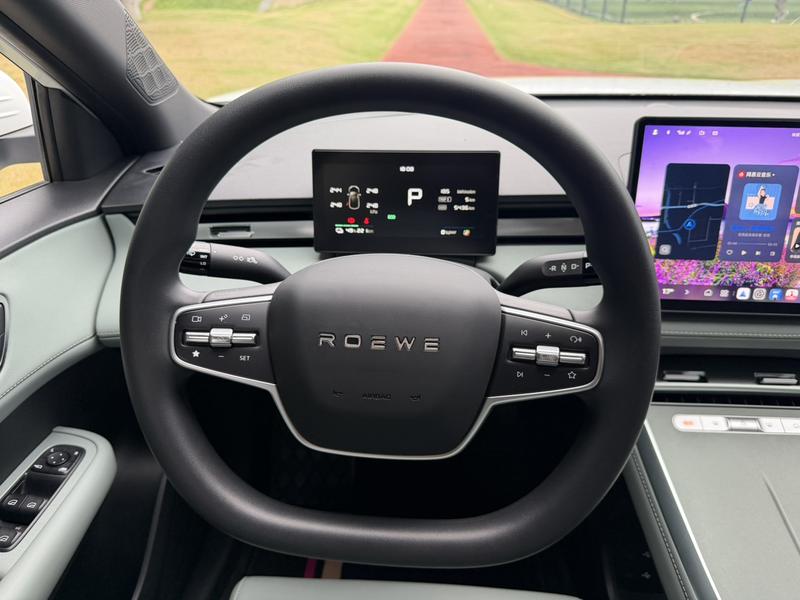 Roewe D6, 2025 — фото 9 из 12