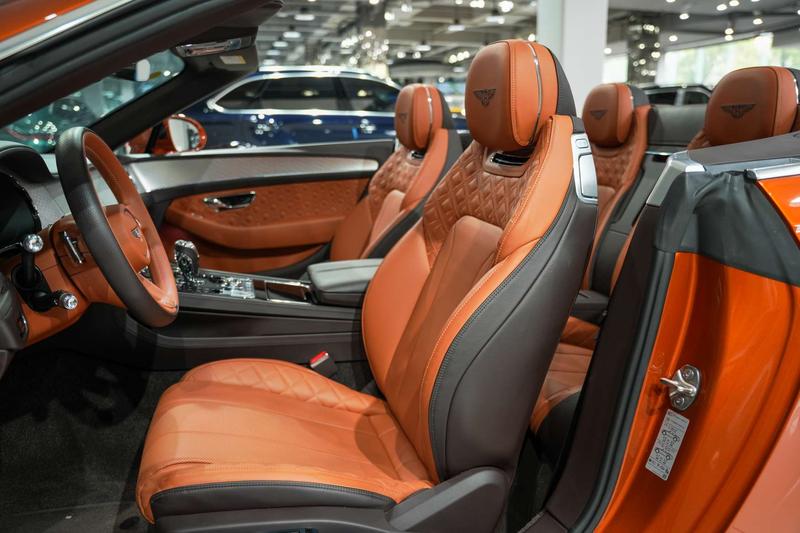 Bentley Continental GT, 2022 — фото 5 из 8