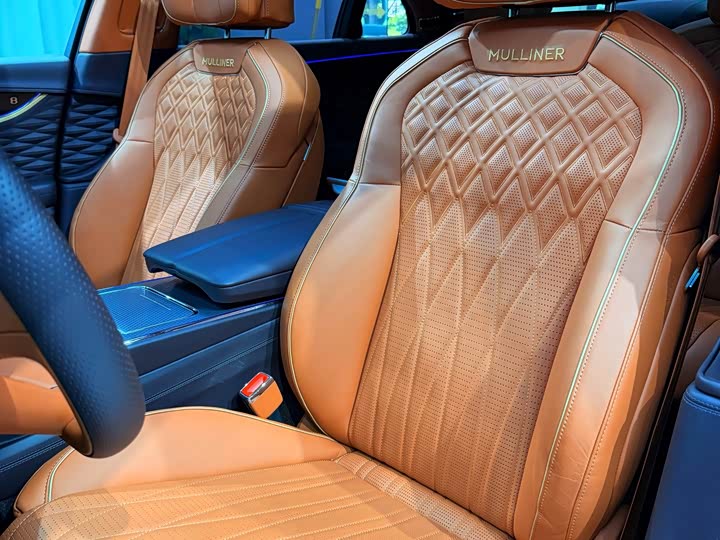 Bentley Flying Spur Hybrid, 2022 — фото 9 из 9