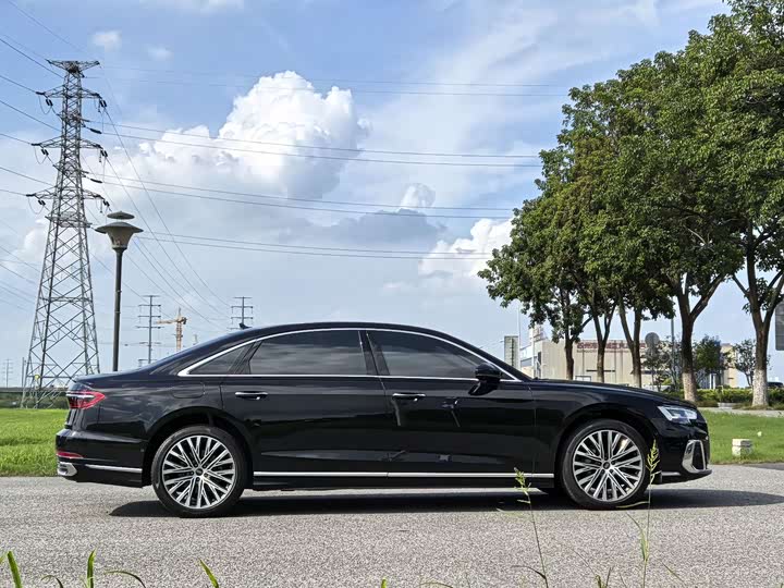 Audi A8, 2023 — фото 4 из 9