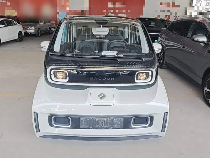 Baojun KiWi EV, 2022 — фото 3 из 9