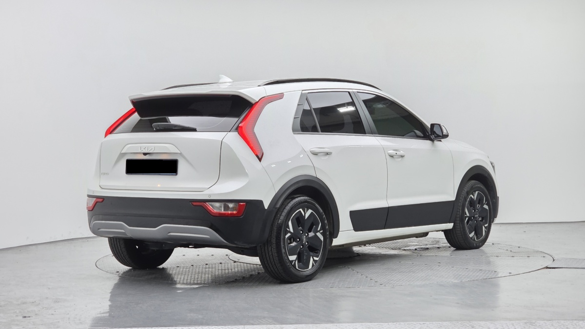 Kia Niro, 2022 — фото 2 из 12
