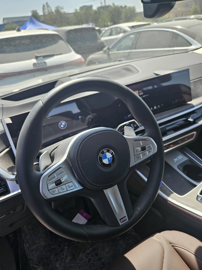 BMW X5, 2026 — фото 2 из 9