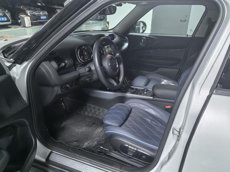 Mini Clubman, 2022 — фото 11 из 12