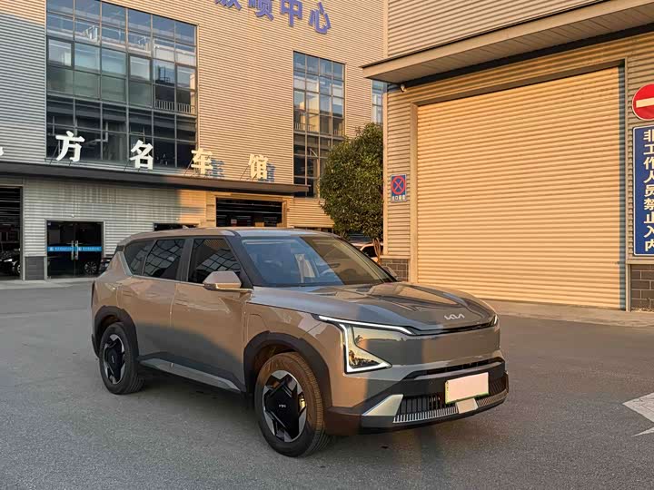 Kia EV5, 2026 — фото 2 из 9