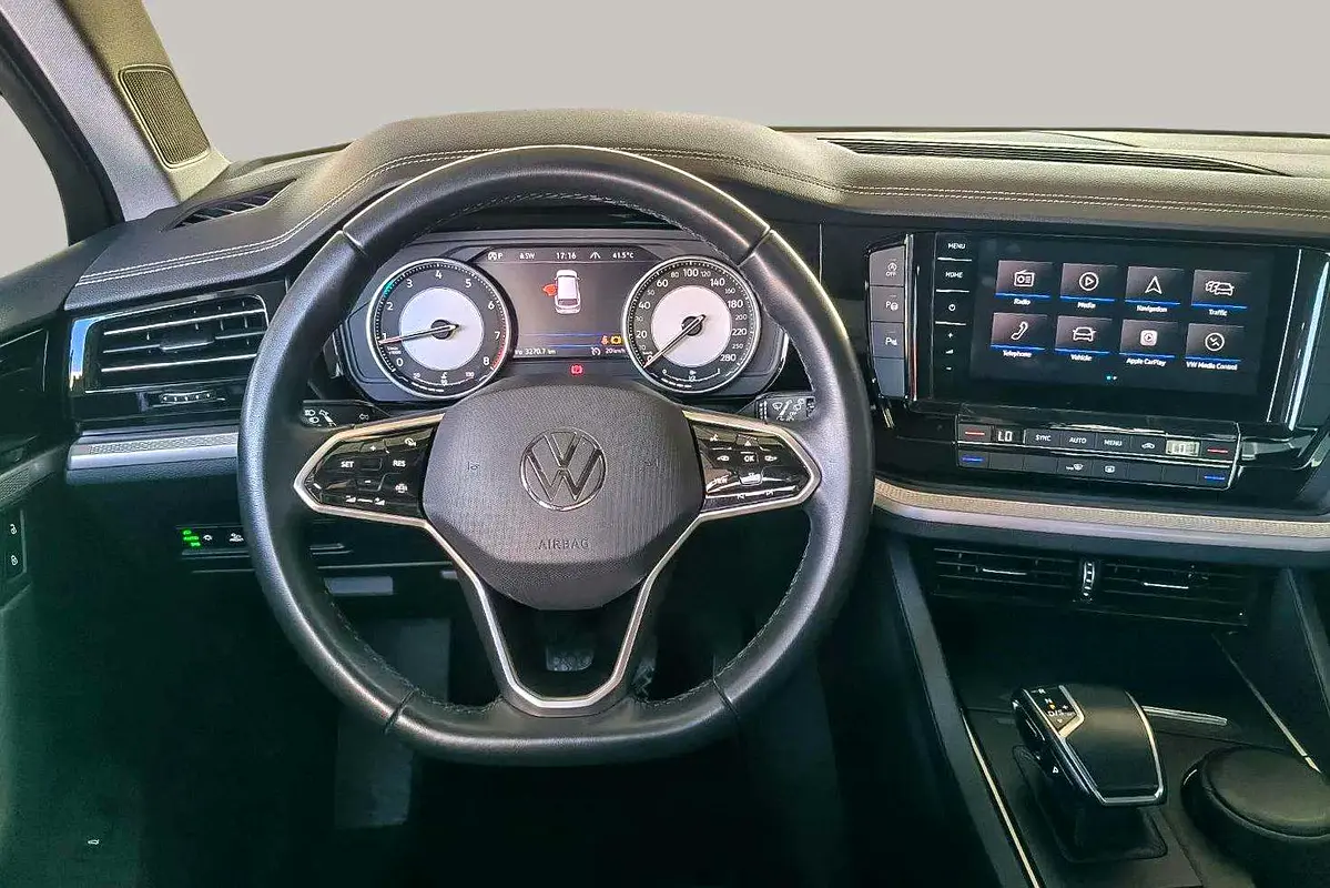 Volkswagen Touareg, 2023 — фото 10 из 10