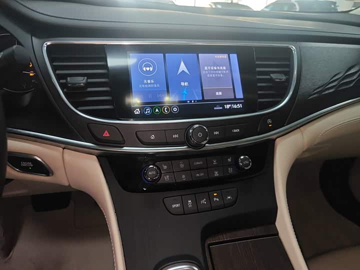 Buick LaCrosse, 2022 — фото 9 из 9