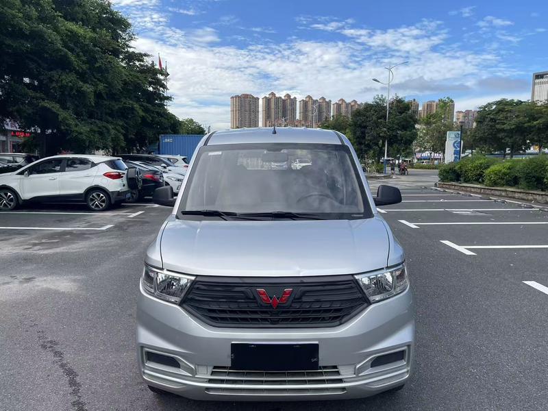 Wuling Hongguang V, 2021 — фото 2 из 10