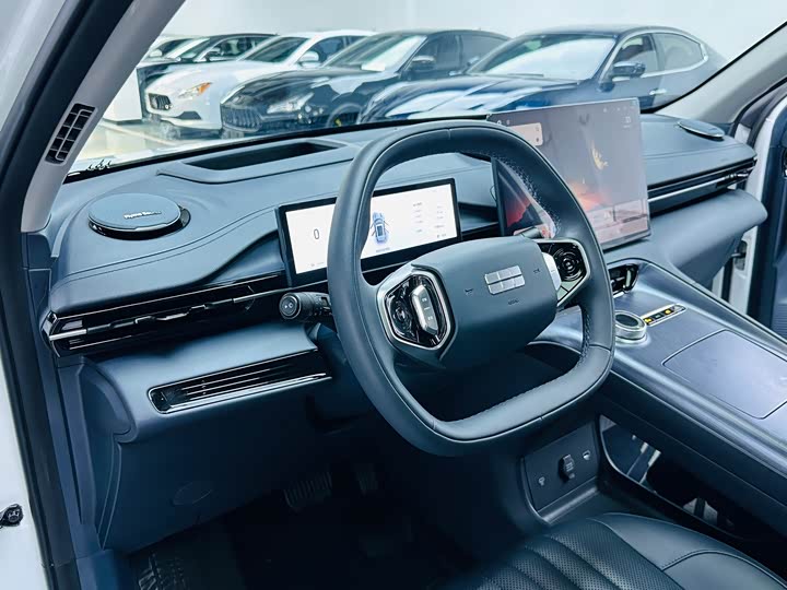 Geely Galaxy E5, 2024 — фото 5 из 9