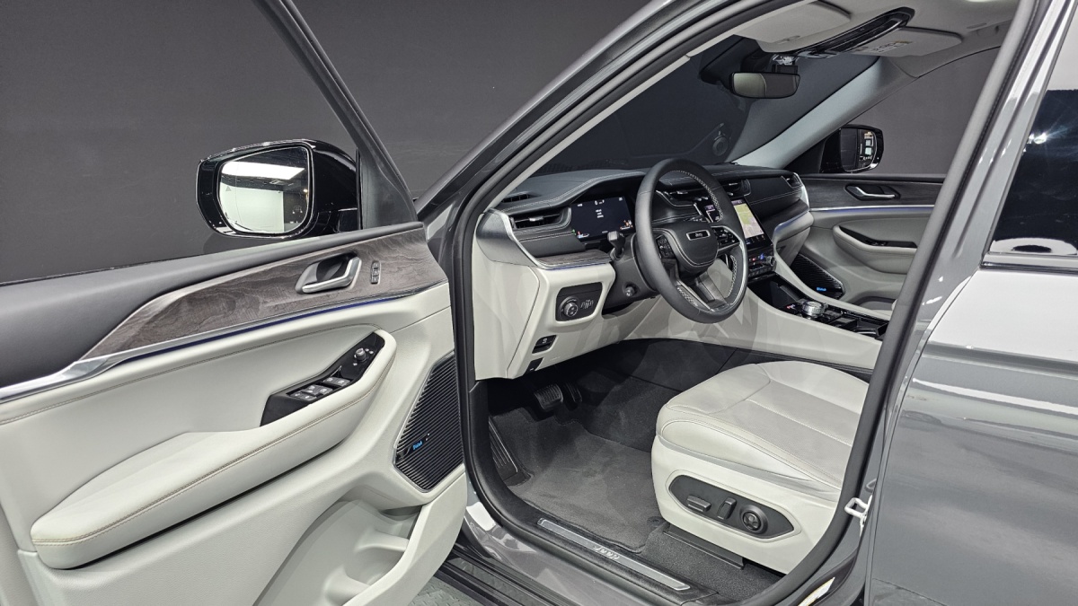Jeep Cherokee, 2023 — фото 9 из 12
