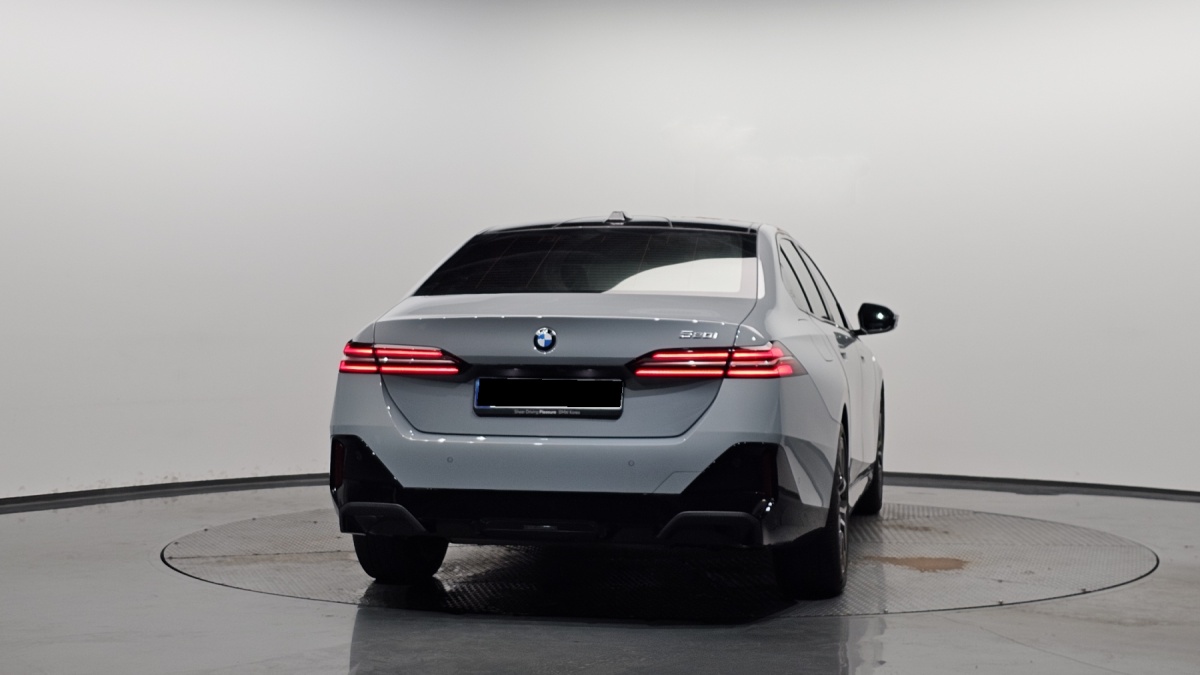 BMW 5 Series, 2024 — фото 4 из 12