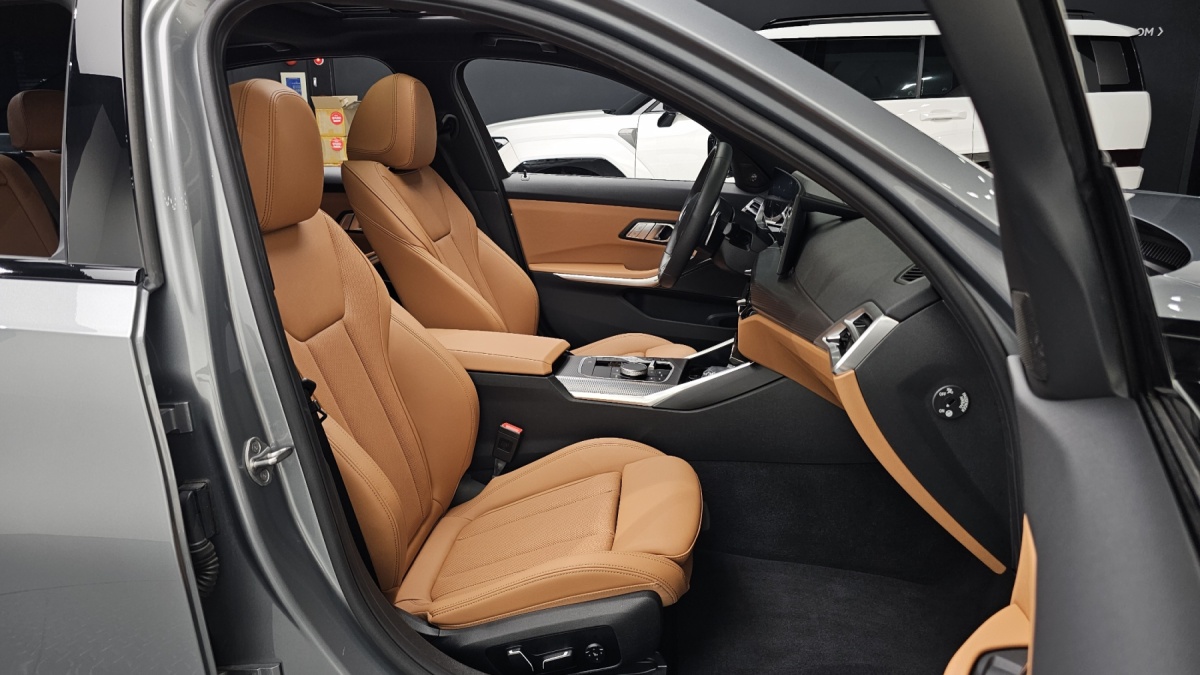 BMW 3 Series, 2025 — фото 11 из 12